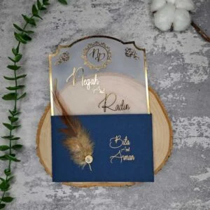 کارت عروسی کد T051 با پاکت آبی با پر و لایی شفاف